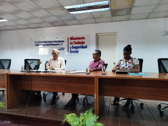 Cuba Updates Minimum Wage and Salary Scales for Budget Sector