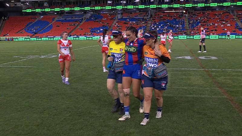 NRL Knights player sustains knee injury during match