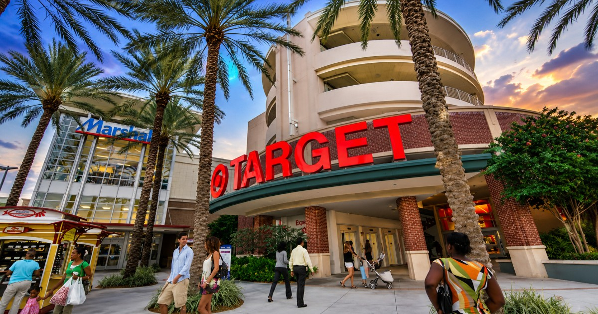 Target recuerda sandalias infantiles por riesgo de asfixia