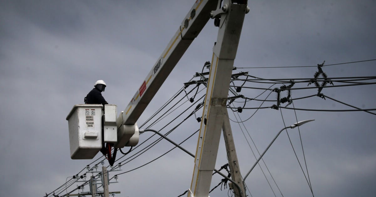 Minister Rincón: CGE to Restore Power to 12,000 in Valparaíso