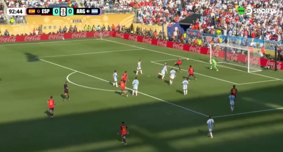 Dibu Martínez salva el empate en la final del Mundial 2026