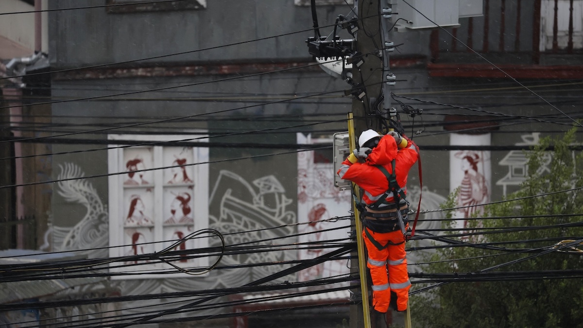 CGE compensa a clientes por daños causados por cortes de luz prolongados
