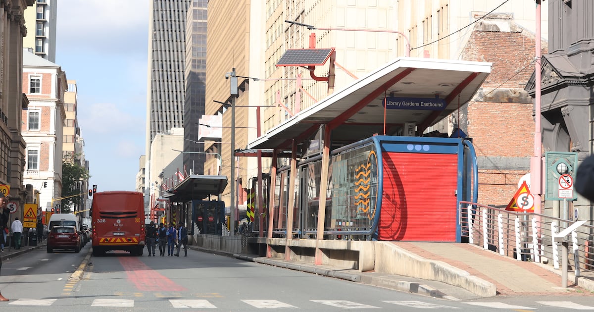 Rea Vaya bus services suspended again, leaving commuters stranded
