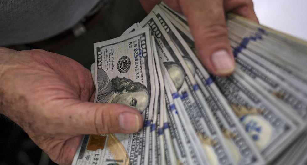 Dólar peruano cierra en S/3,40 con fluctuaciones mínimas