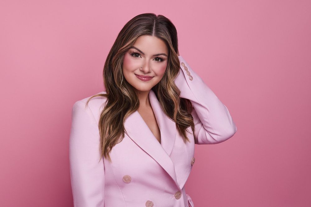 Ariel Winter Returns as Voice of Sofia in New Disney Series