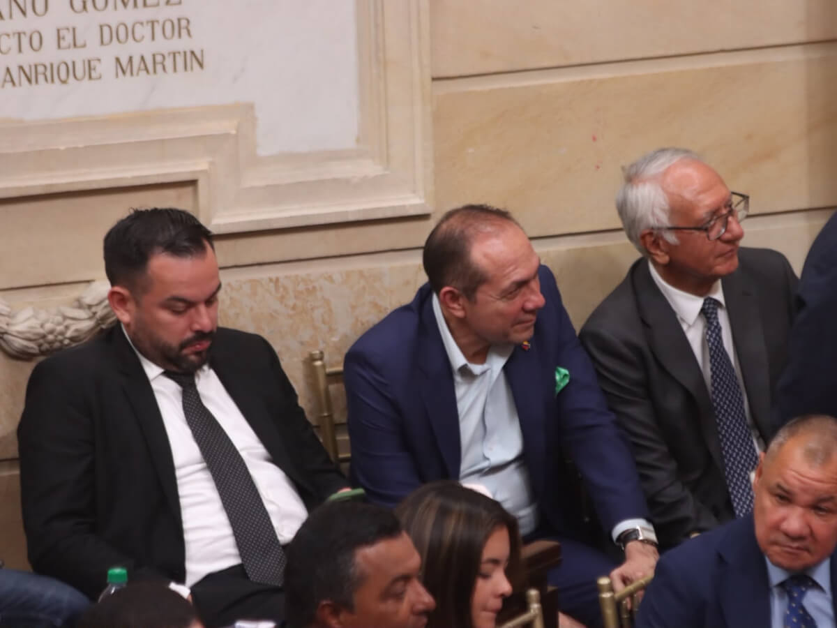 Ministro Palma asiste al último discurso de Petro en el Congreso