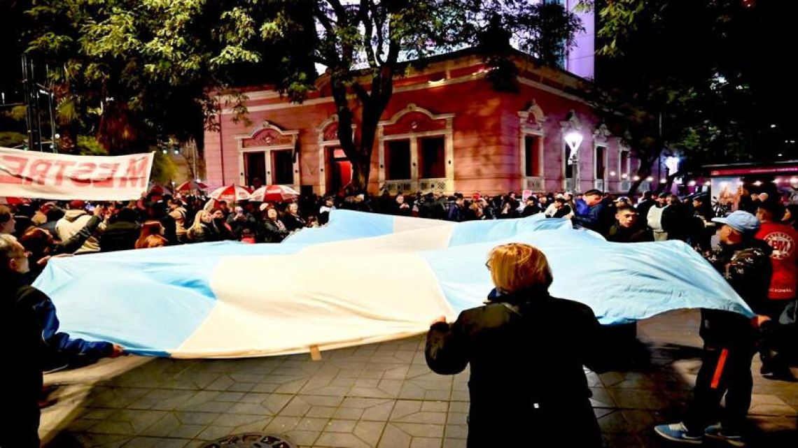 UCR Córdoba Convenes Internal Elections After Failed Mandate Extension