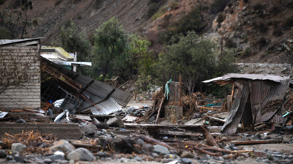 Cerca de 100 mil familias chilenas viven en zonas de alto riesgo por catástrofes naturales