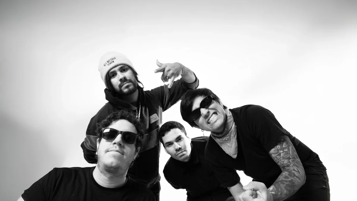 Habitantes de Papel celebra 10 años con el lanzamiento de su primer álbum grabado entre Guayaquil y Lima