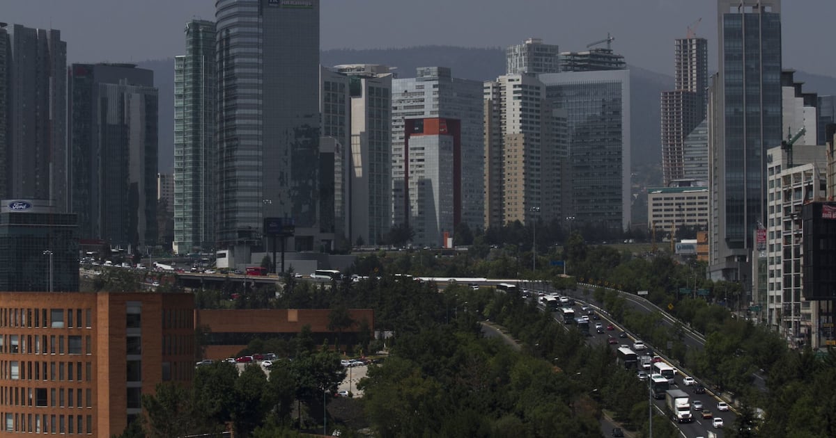 Productividad laboral y movilidad internacional: el impacto de ciudades y países en salarios y competitividad