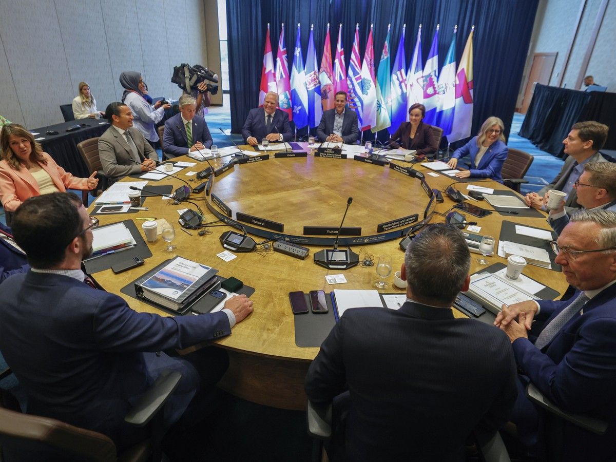 Premiers Urge Ottawa to Restore 50% Federal Funding for Healthcare