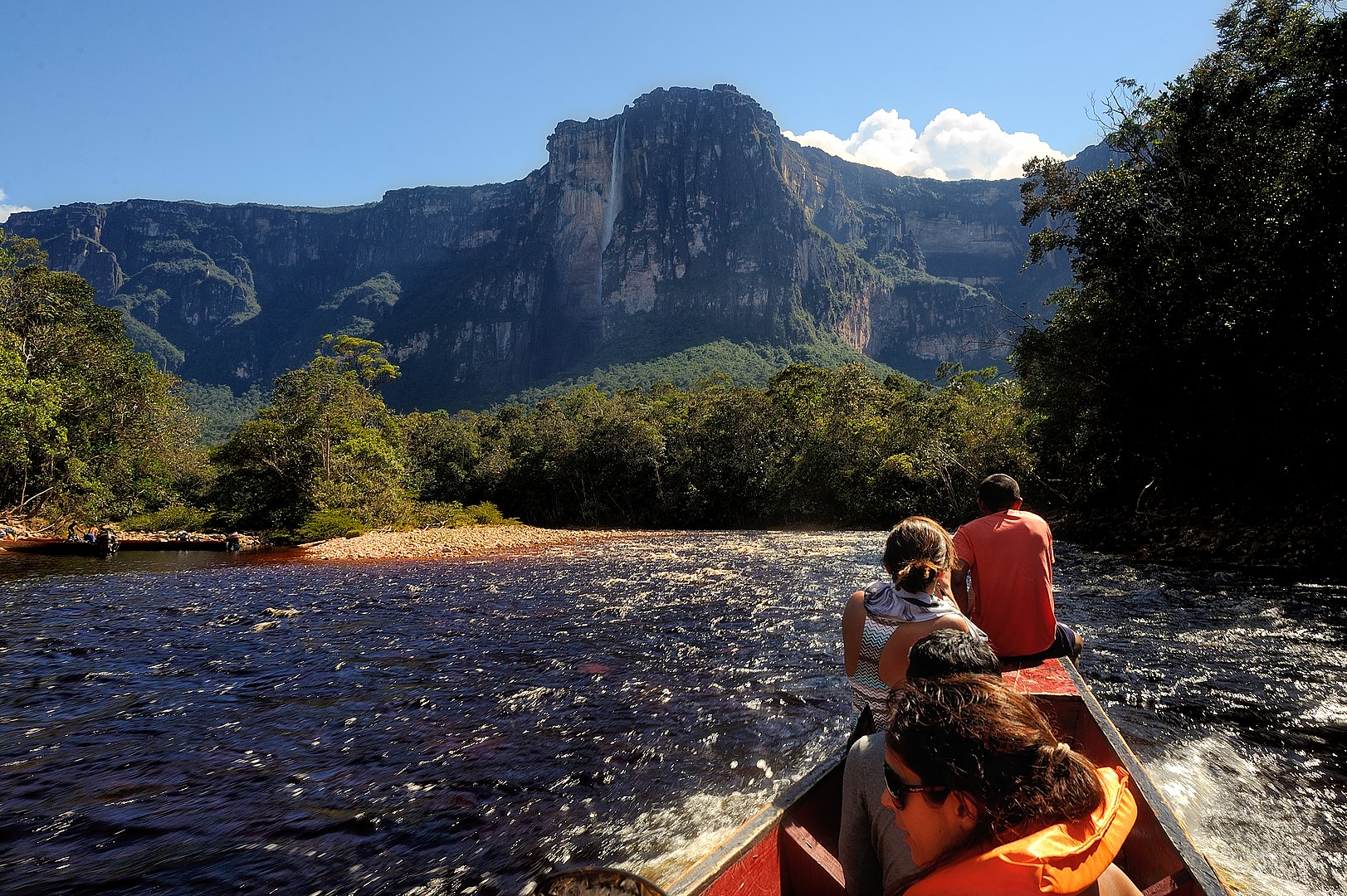 SOS Orinoco alerta sobre daño ambiental por minería ilegal en Canaima