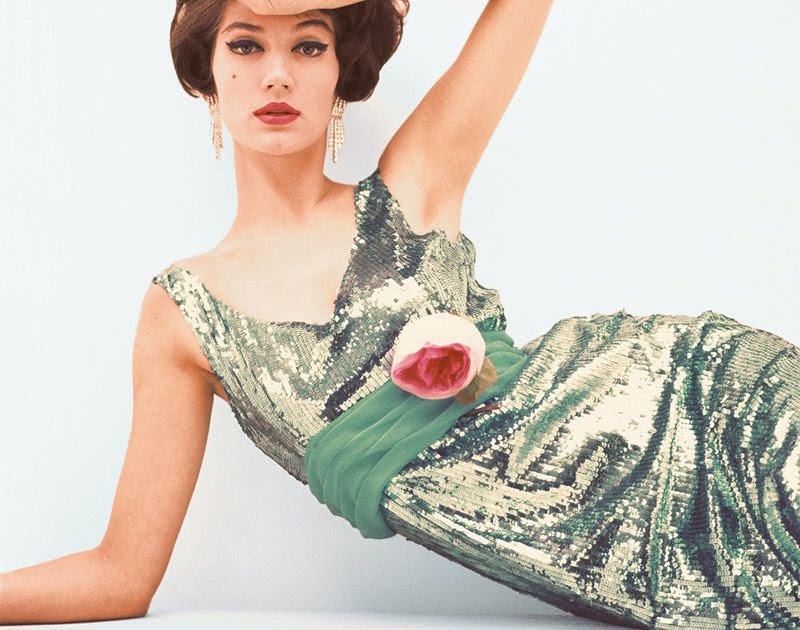 Claude Virgin's Mid-Century Fashion Photography: Capturing British Elegance