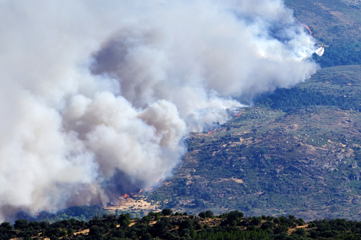Incendios forestales en España: evacuación de 40.000 personas y emergencia nacional