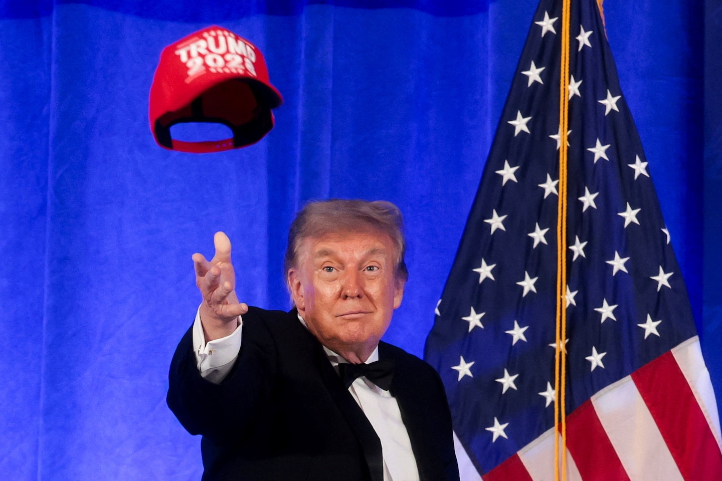 Trump criticizes journalists and speechwriters at rescheduled correspondents' dinner
