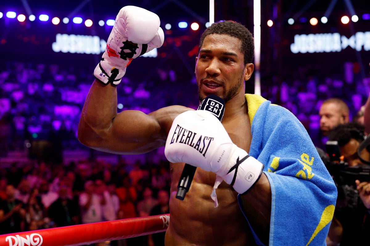 Anthony Joshua Overcomes Early Struggles to Secure Tyson Fury Showdown