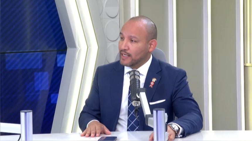 Senador Muñante rechaza obstrucciones del Senado y analiza la agenda de la oposición