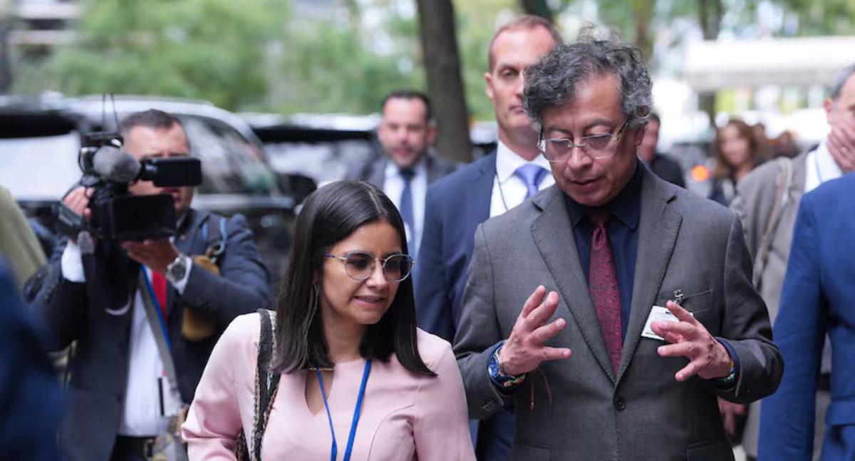 Petro remueve a Angie Rodríguez del Gobierno por razones psiquiátricas y acusaciones de corrupción