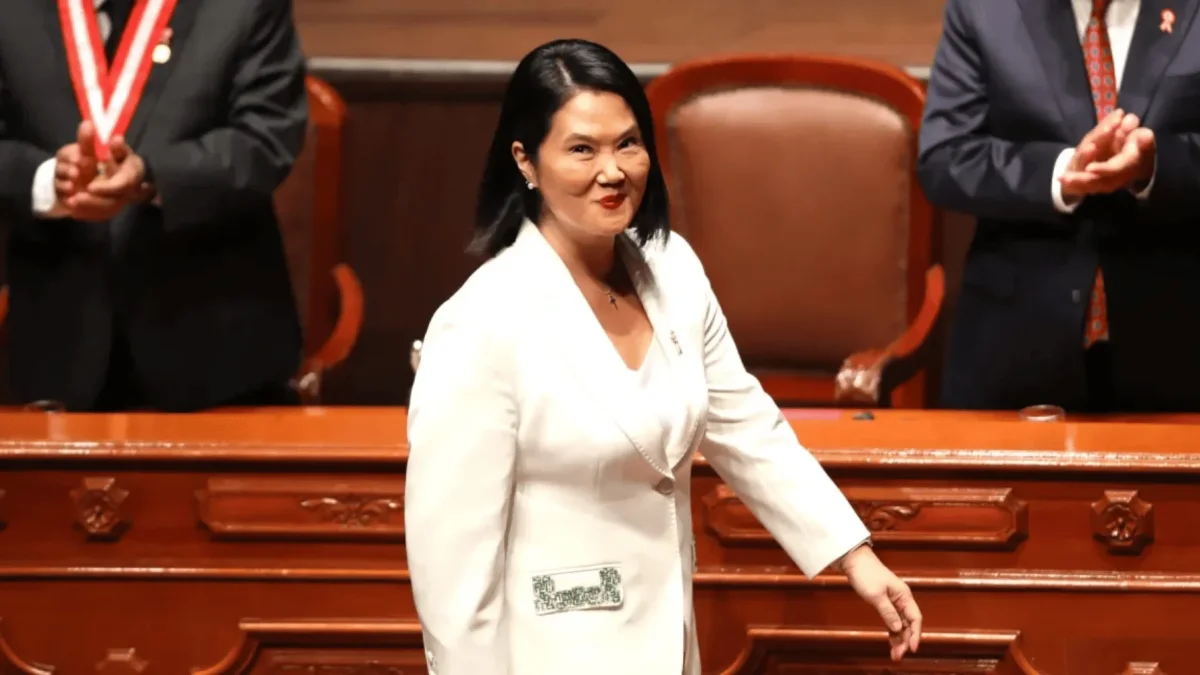Keiko Fujimori Asumes Presidencia, Resuma Fujimorismo en Perú