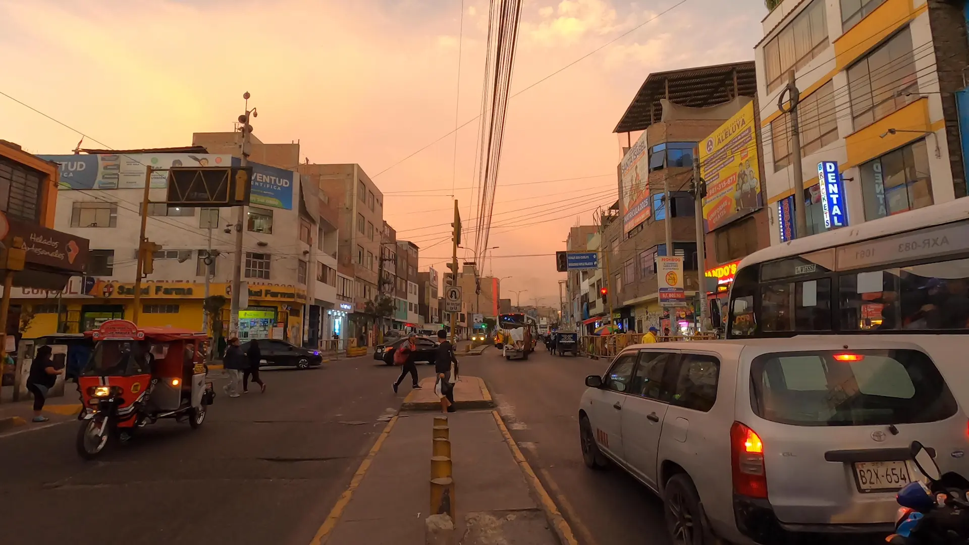 NI CON HAMBRE NI CON BALAS