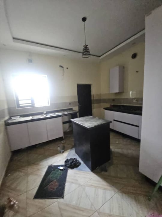 2 Bedroom Apartment for rent in lagos photo 1