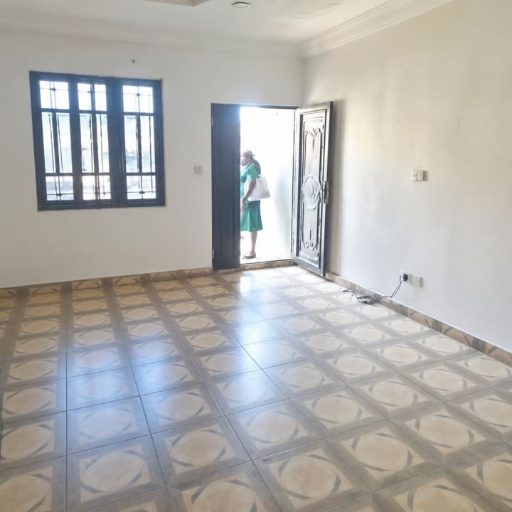 3 Bedroom House for rent in Yaba, lagos photo 1