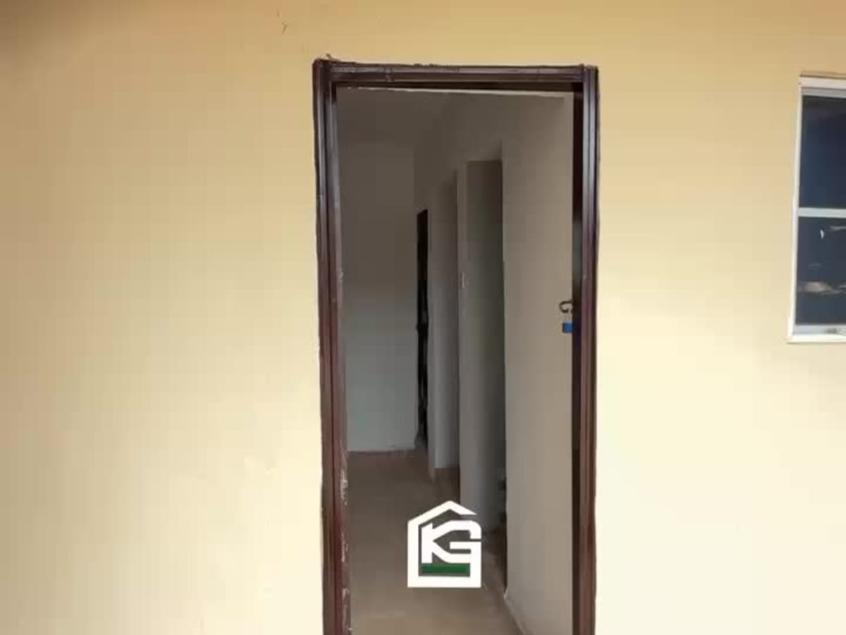 Newly Built Self-Contained Room — Oke-Odo