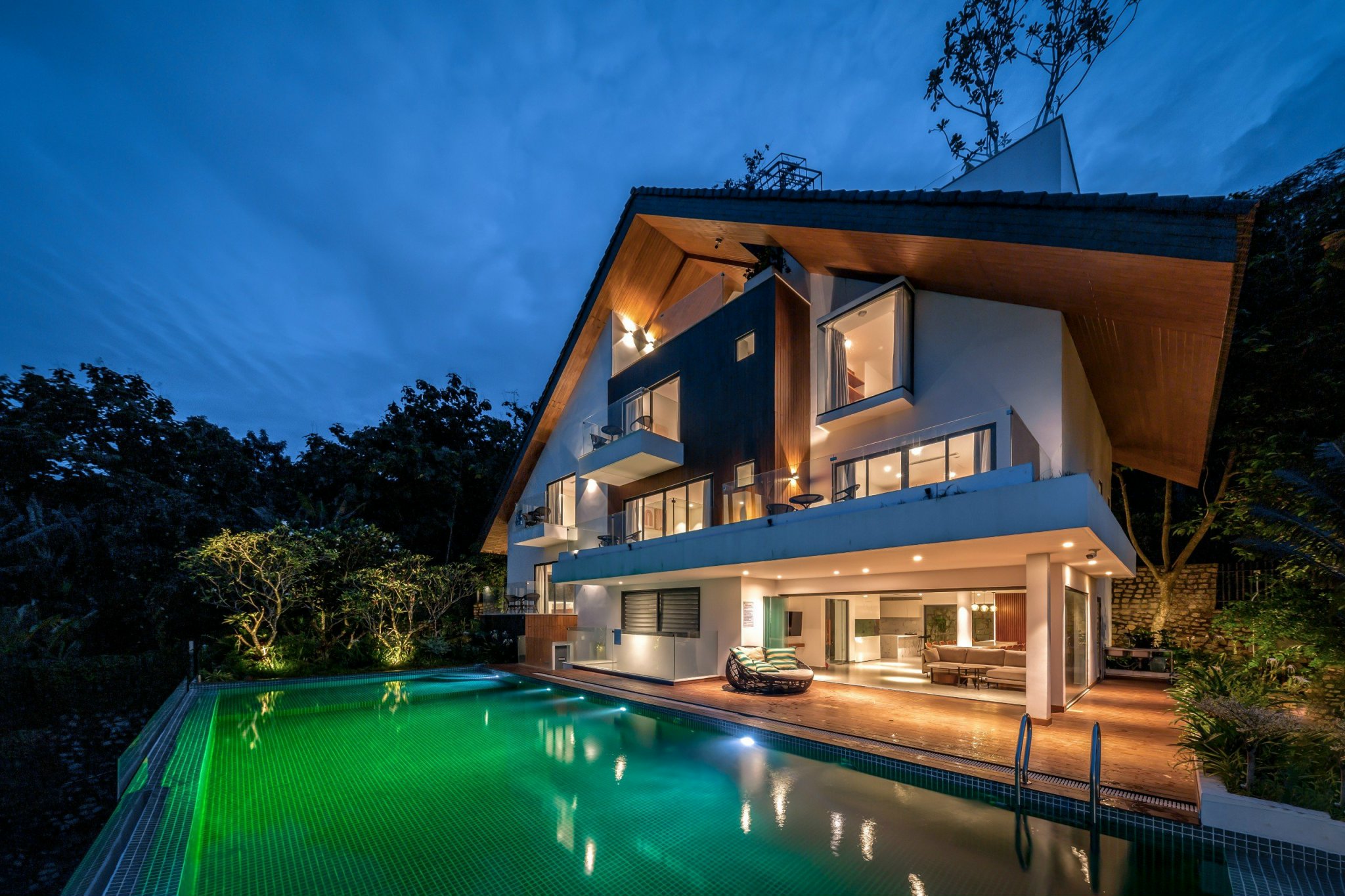 12/10B Trần Phú 2