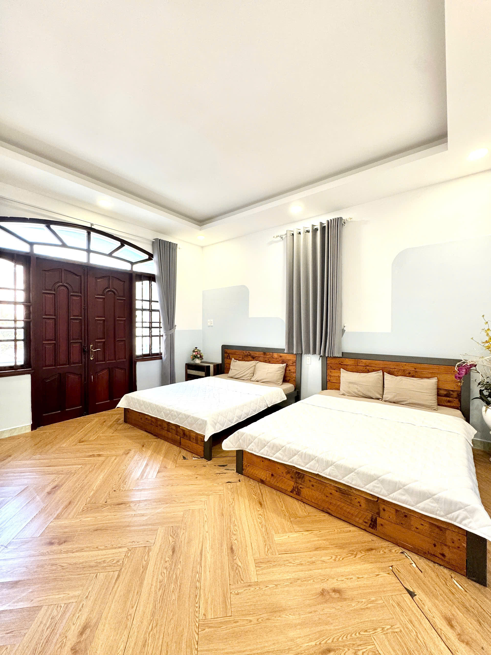 160/20A Hoàng Hoa Thám 5