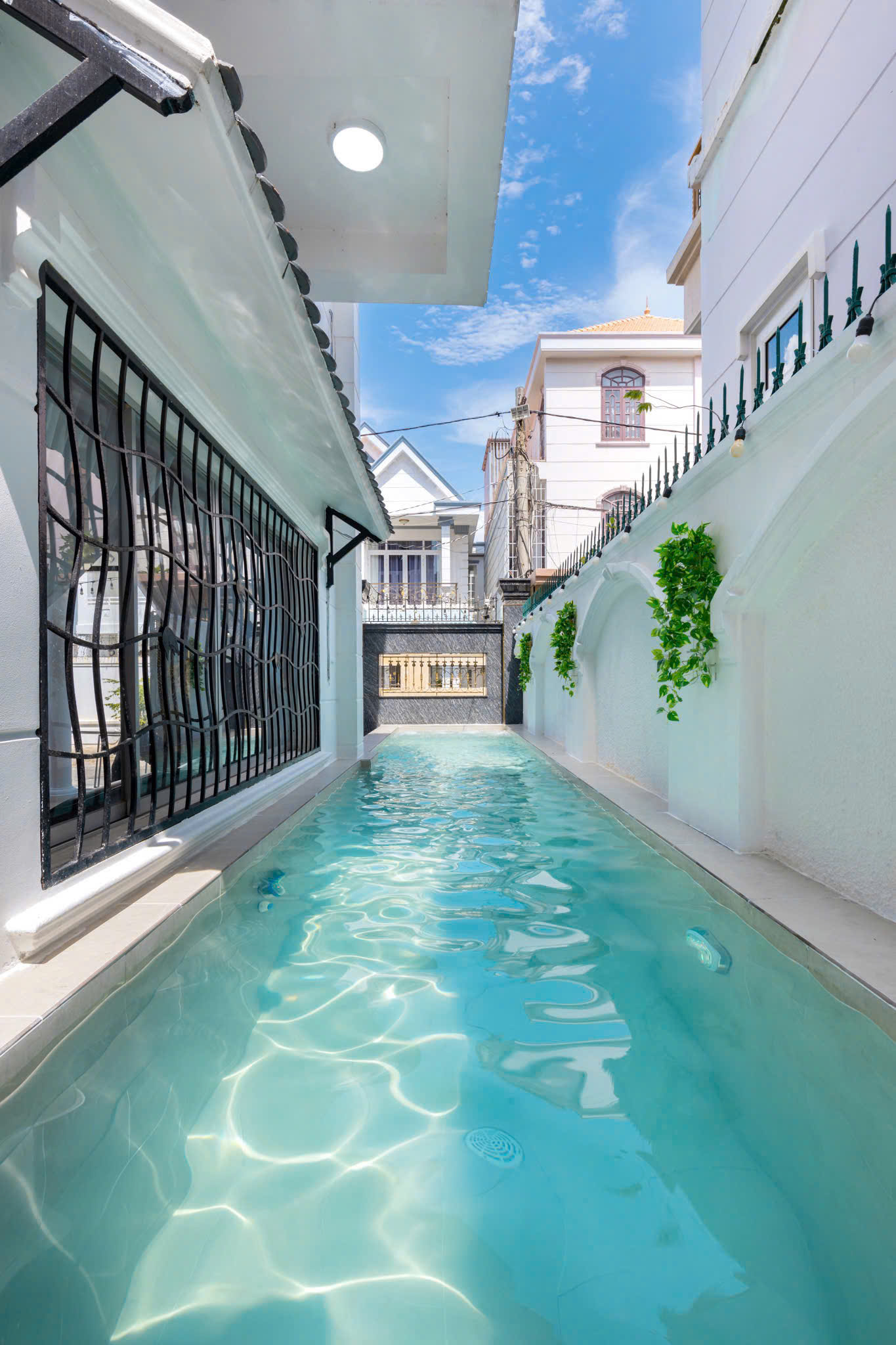 4F Lạc Long Quân 2