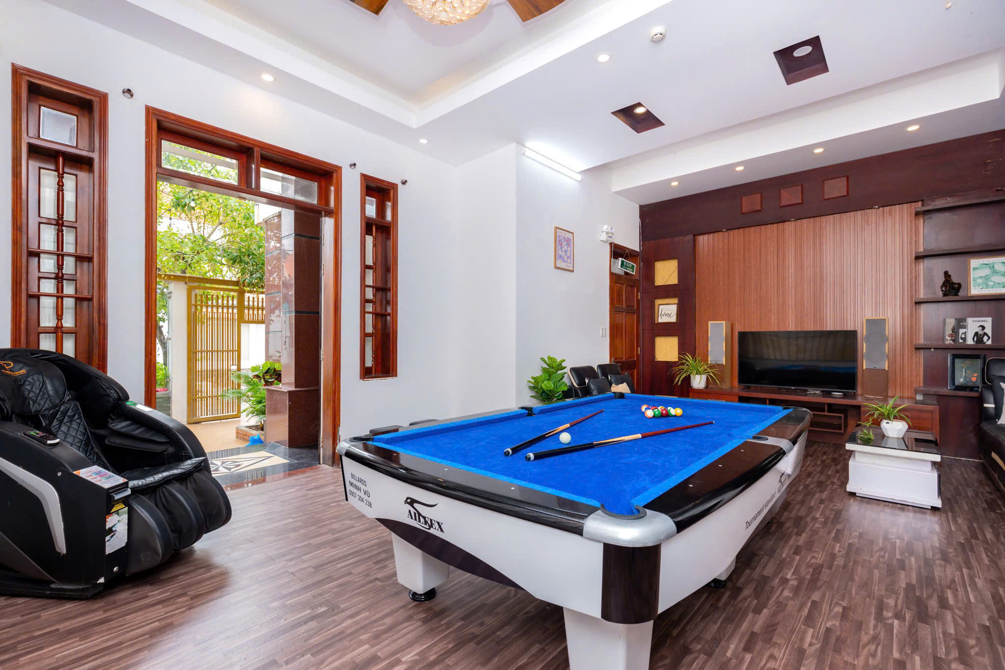 8F Lạc Long Quân 5