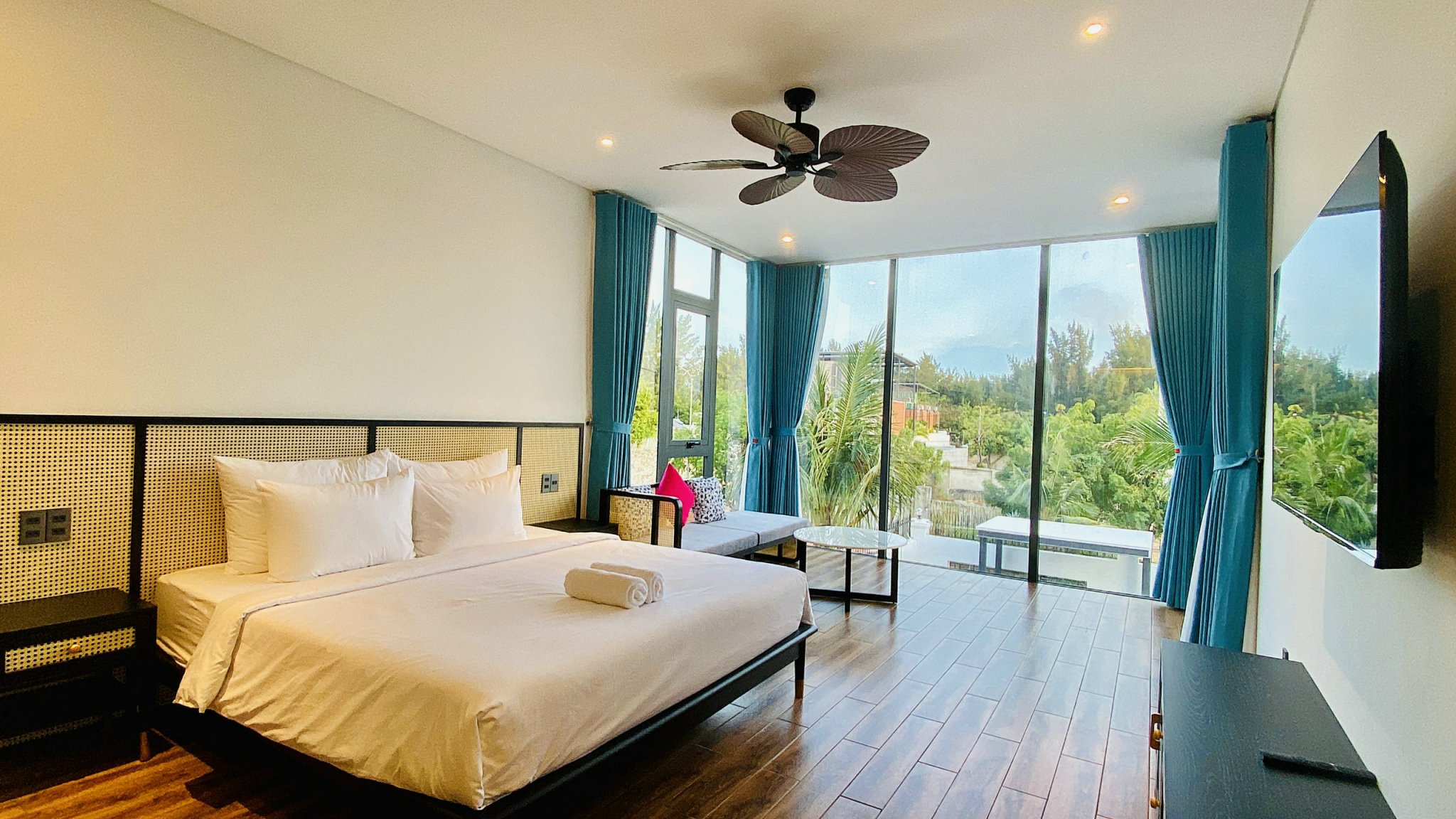 A8 Thuỳ Dương 3 5