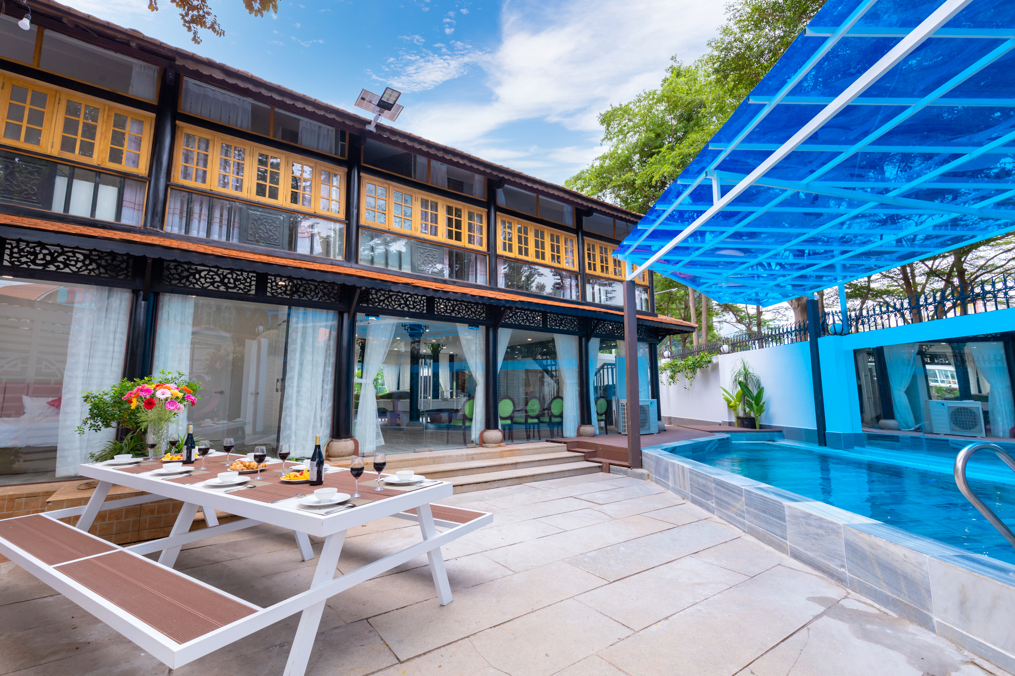 128 Hoàng Hoa Thám 2