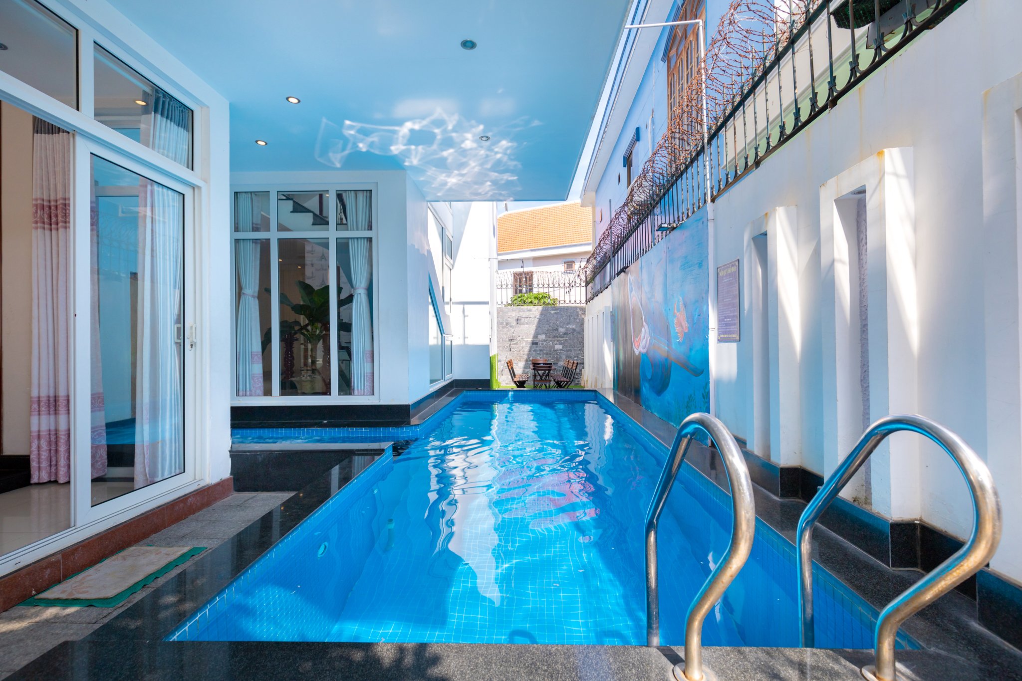 10/2 Lạc Long Quân 4