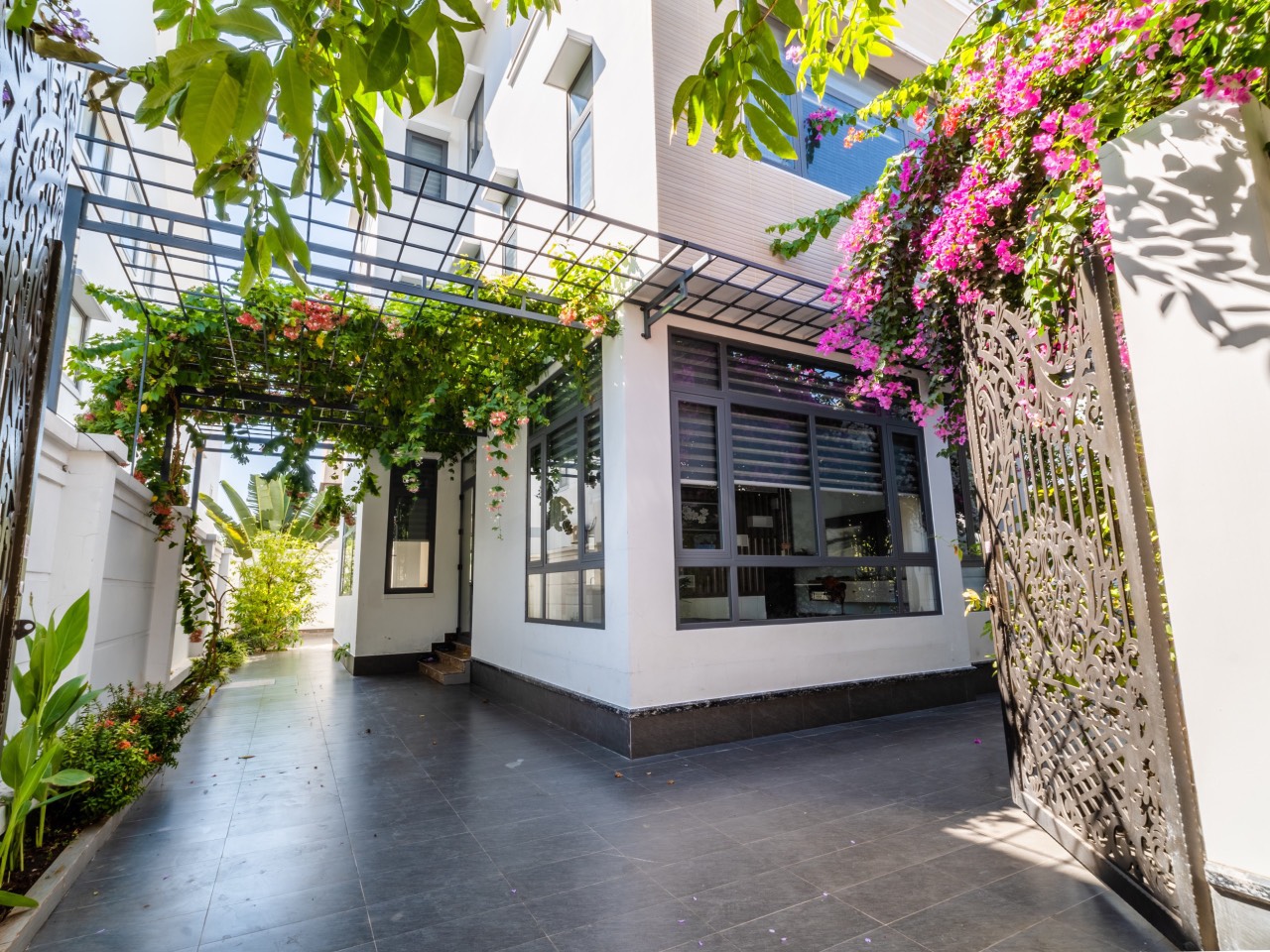 C2.22 Thùy Dương 3 4