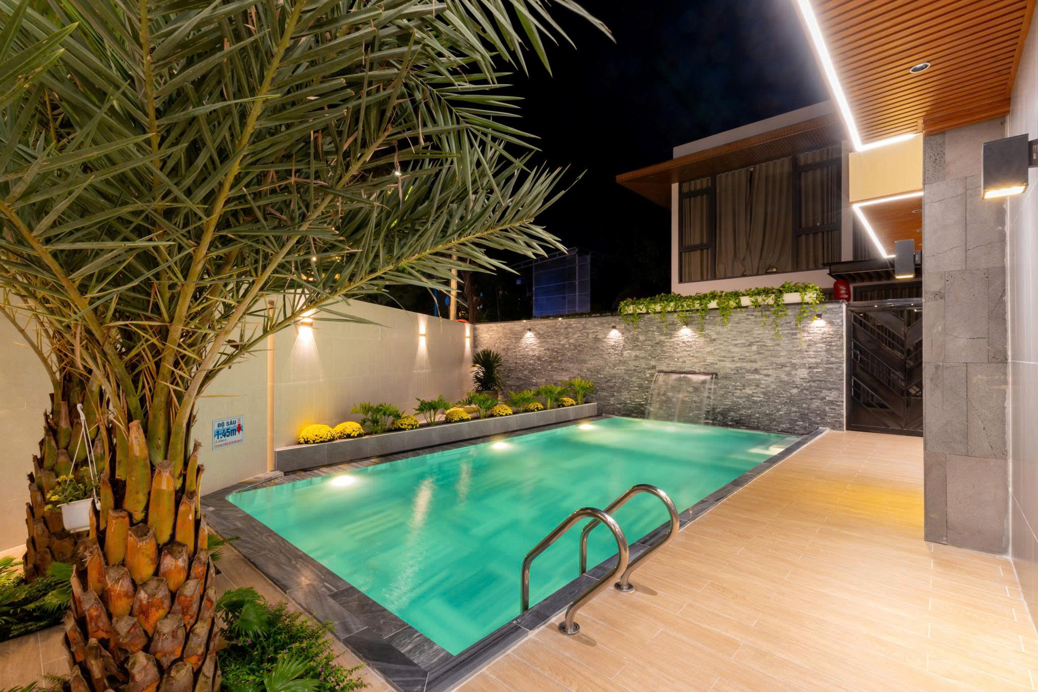 11 Nguyễn Hữu Tiến 2