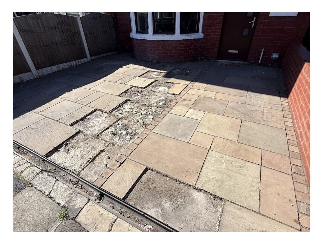 Driveway before reslabbing