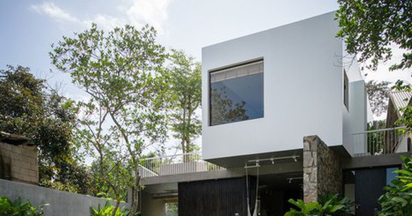 Độc lạ với biệt thự dùng phòng ngủ làm mái hiên che mát tại Huế Độc lạ với biệt thự dùng phòng ngủ làm mái hiên che mát tại Huế