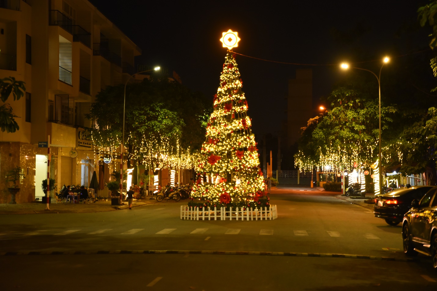 Giáng sinh rộn ràng tại các dự án chung cư - Ảnh 5. Giáng sinh rộn ràng tại các dự án chung cư - Ảnh 5.
