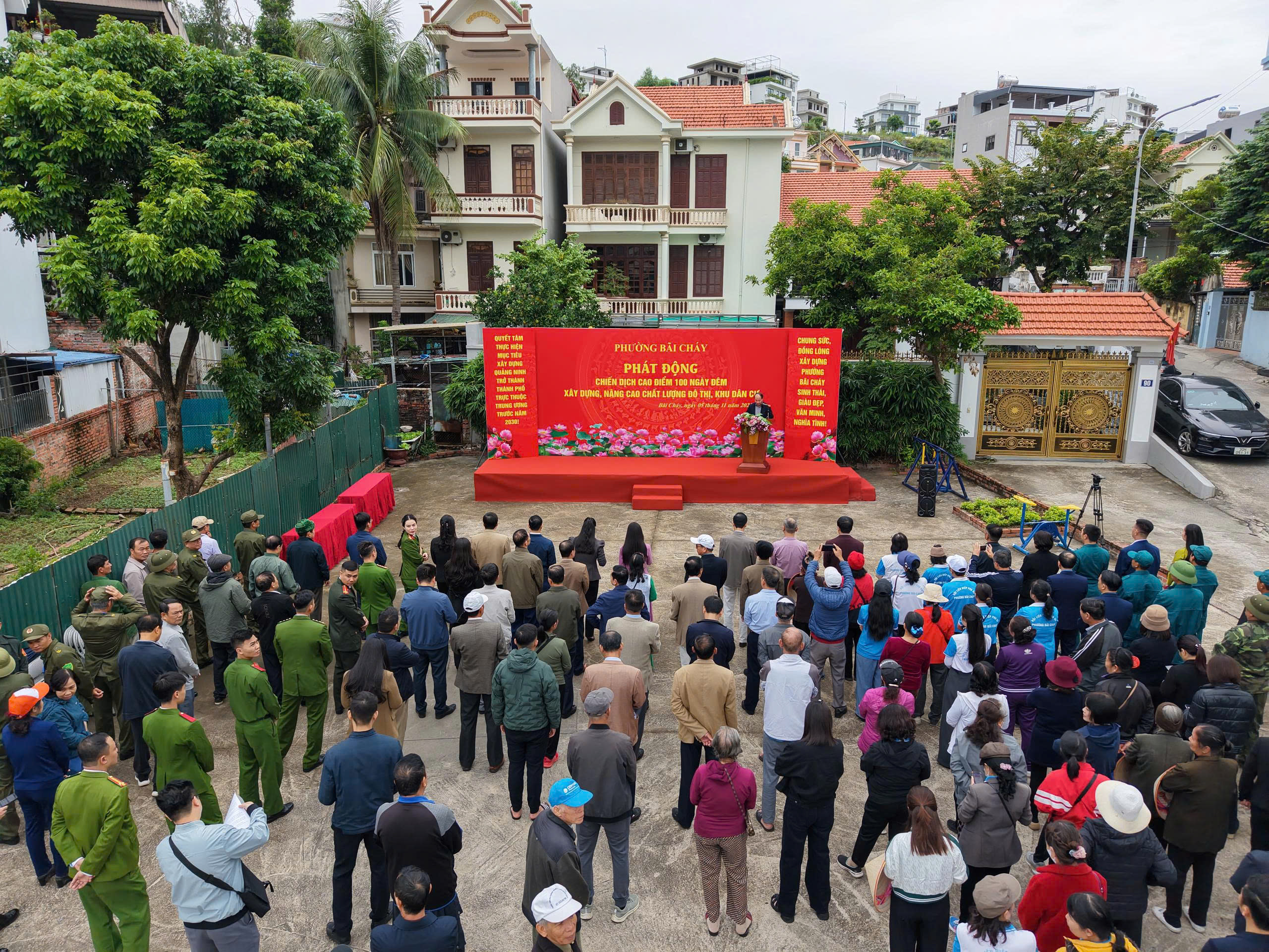 Sôi nổi Chiến dịch "100 ngày đêm" nâng cao chất lượng đô thị- Ảnh 3. Sôi nổi Chiến dịch "100 ngày đêm" nâng cao chất lượng đô thị- Ảnh 3.