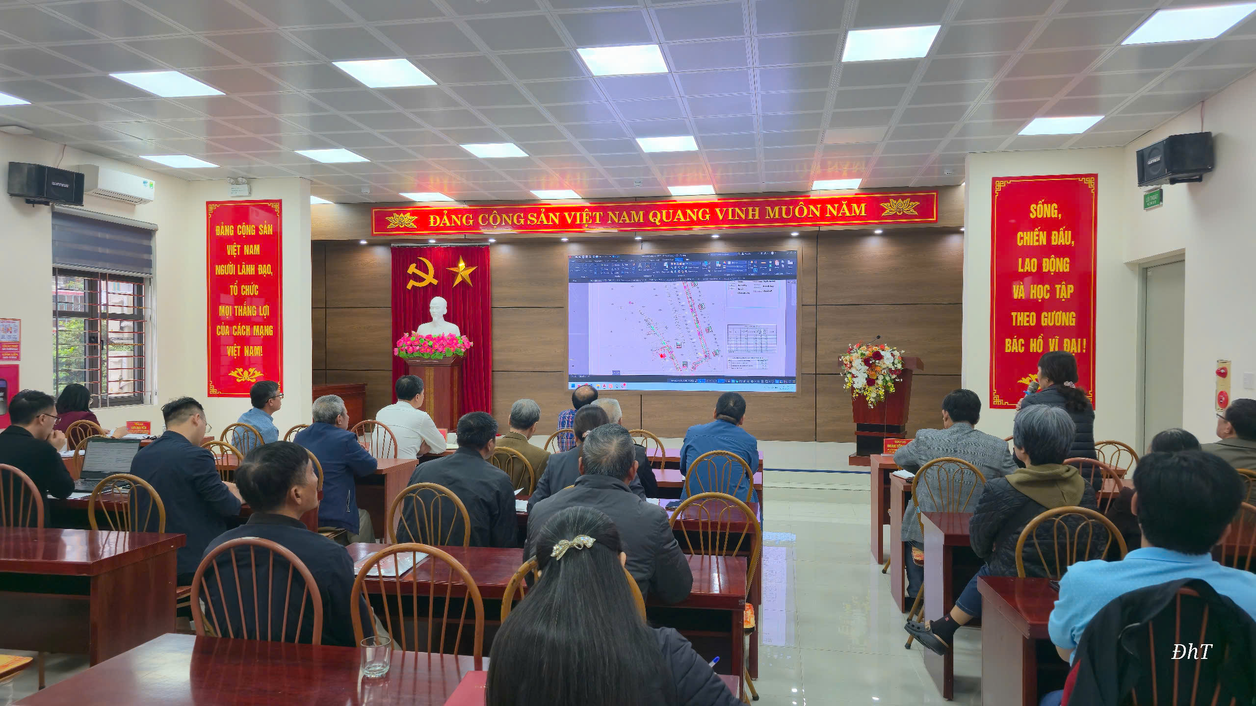 Sôi nổi Chiến dịch "100 ngày đêm" nâng cao chất lượng đô thị- Ảnh 4. Sôi nổi Chiến dịch "100 ngày đêm" nâng cao chất lượng đô thị- Ảnh 4.