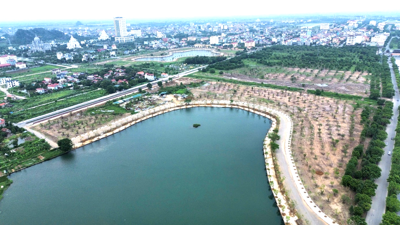 Ninh Bình: Đổi mới toàn diện công tác quy hoạch xây dựng- Ảnh 4. Ninh Bình: Đổi mới toàn diện công tác quy hoạch xây dựng- Ảnh 4.