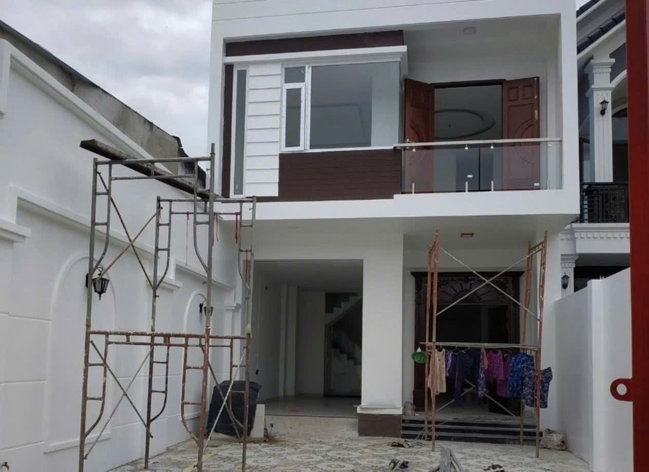 Trả giá đắt khi xây nhà bằng "giao khoán niềm tin"- Ảnh 1.