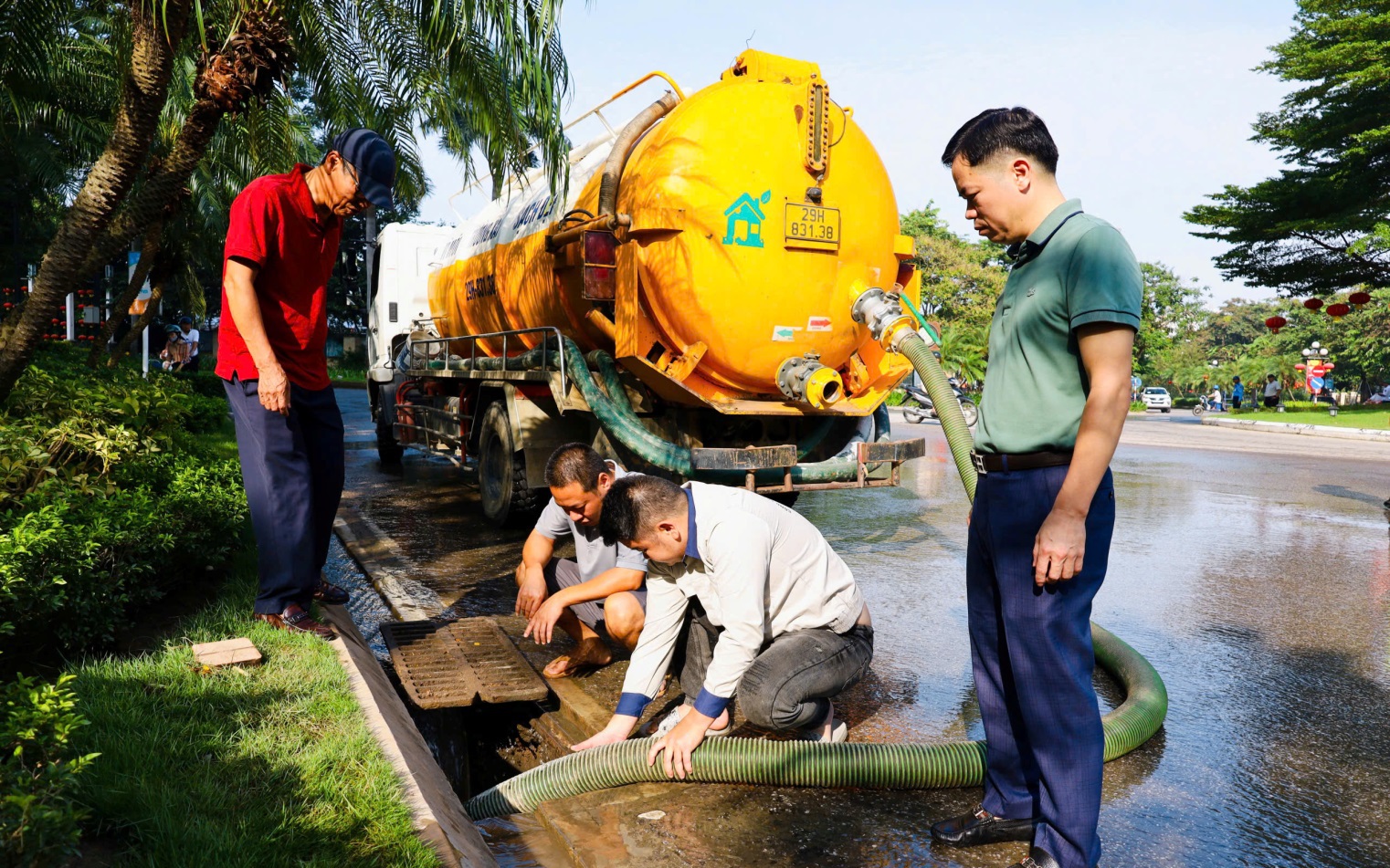 Hà Nội: Khởi công dự án thoát nước cho khu đô thị Nam Thăng Long- Ảnh 5. Triển khai giải pháp chống úng ngập trong Khu đô thị Ciputra