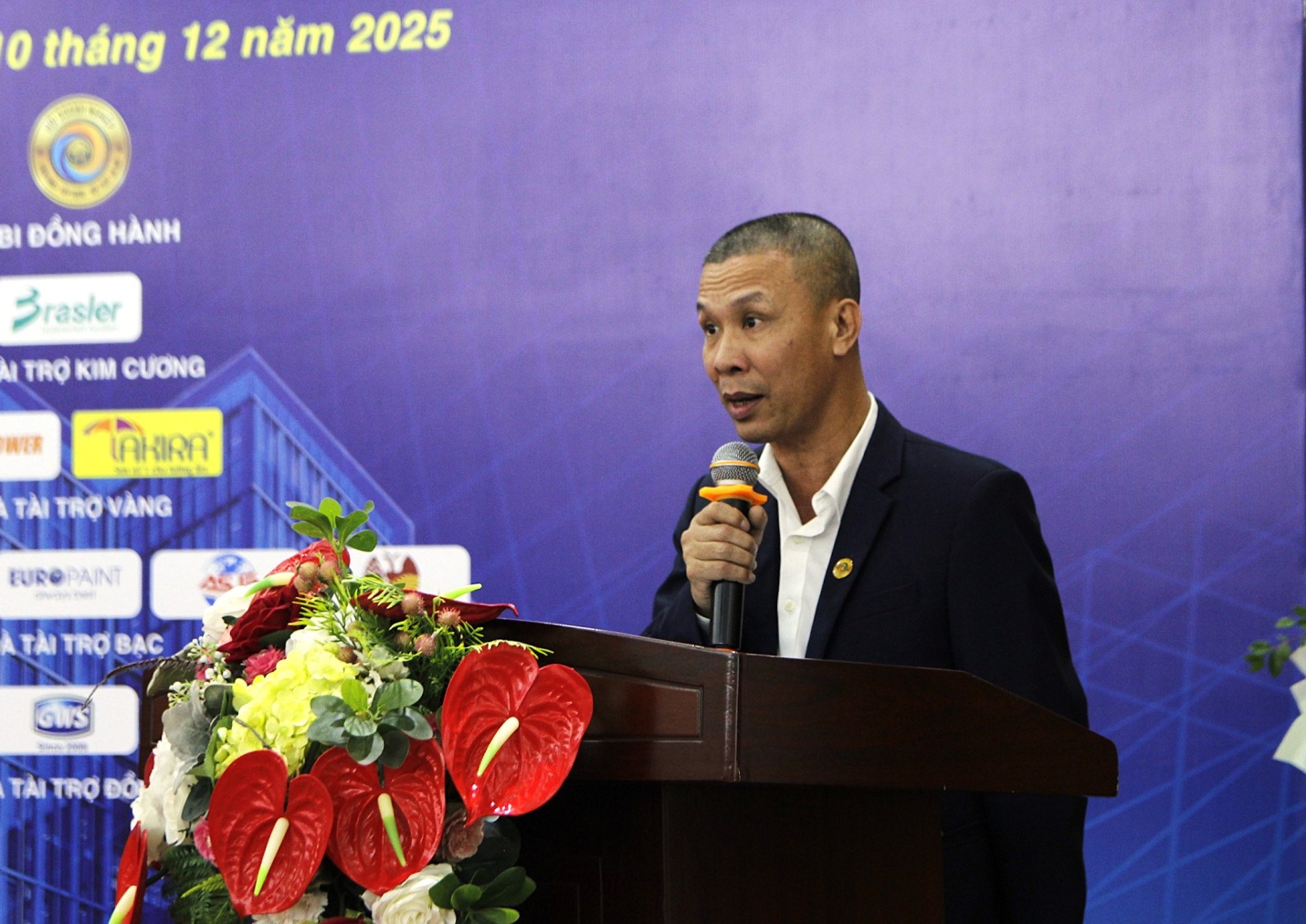 Giải pháp thiết kế, công nghệ, vật liệu và nội thất cho nhà ở xã hội- Ảnh 5. Ông Ngô Duy Hoà, Tổng giám đốc công ty CP Brasler Việt Nam chia sẻ về các giải pháp thiết bị vệ sinh cho nhà ở xã hội.