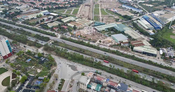 Hà Nội phân luồng Đại lộ Thăng Long hơn tháng: Cảnh báo kẹt xe! Hà Nội phân luồng giao thông phục vụ thi công Đại lộ Thăng Long hơn một tháng