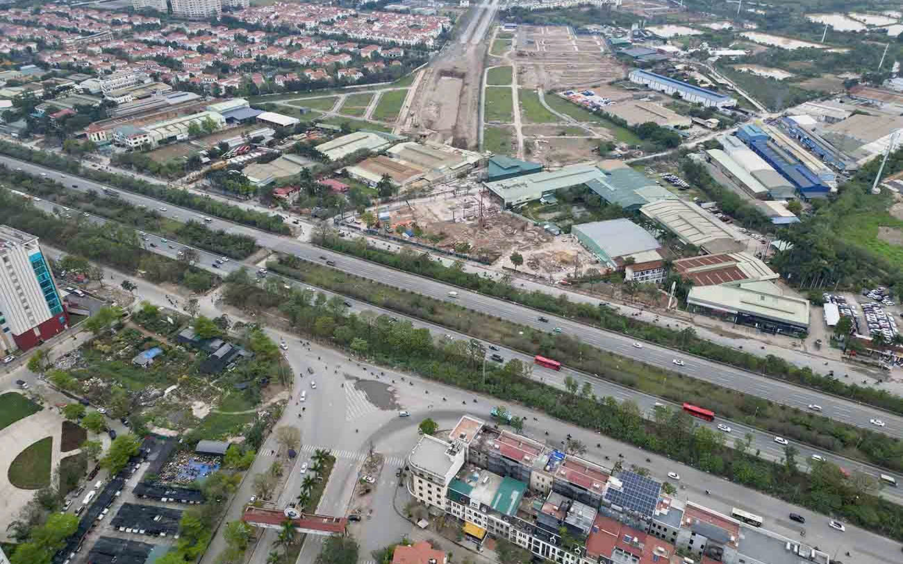 Hà Nội phân luồng giao thông phục vụ thi công sửa chữa Đại lộ Thăng Long- Ảnh 1. Hà Nội phân luồng giao thông phục vụ thi công sửa chữa Đại lộ Thăng Long- Ảnh 1.