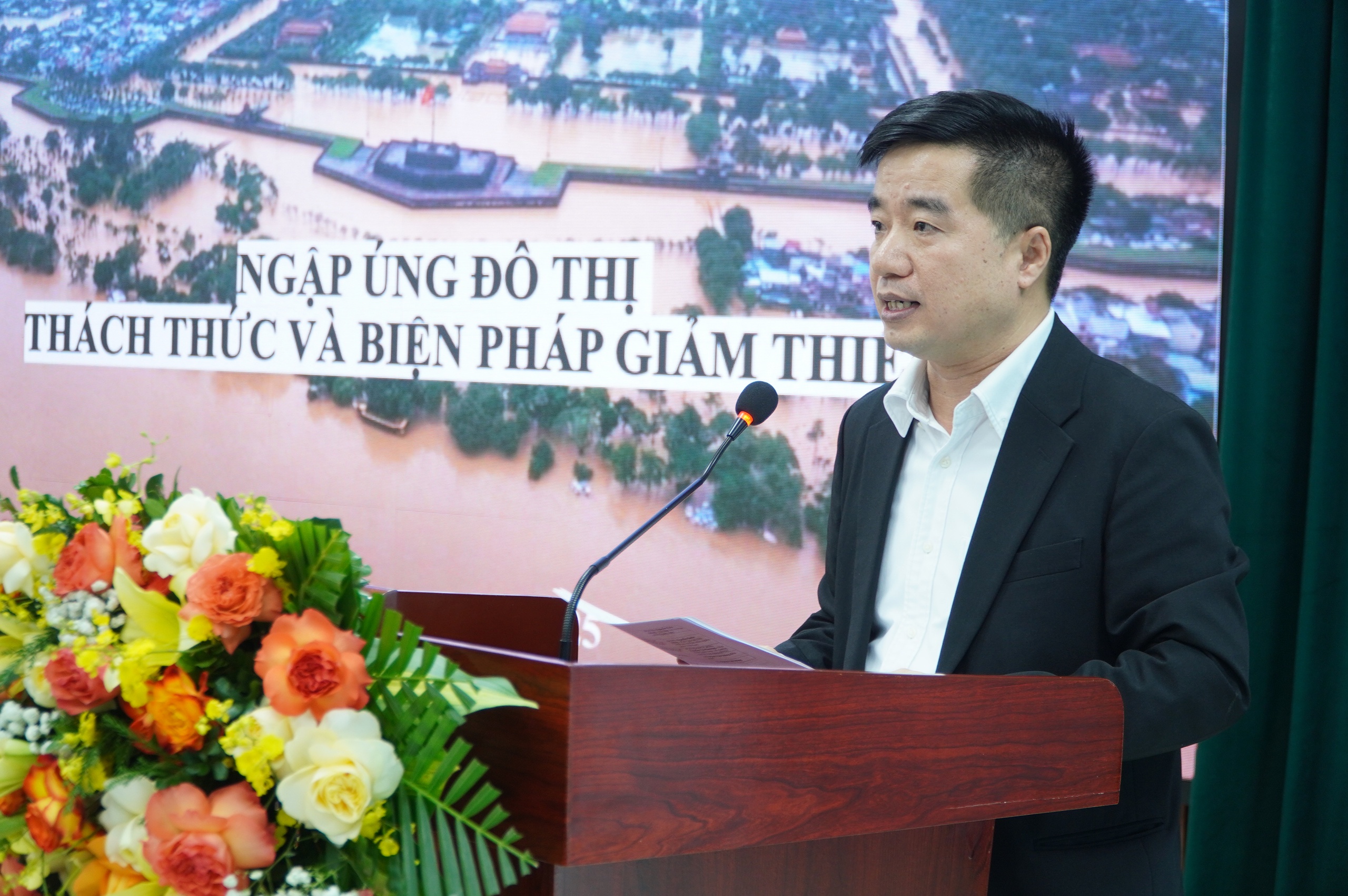 Đến hẹn lại ngập - Ngập úng không còn là “đặc sản” của các thành phố lớn- Ảnh 1.