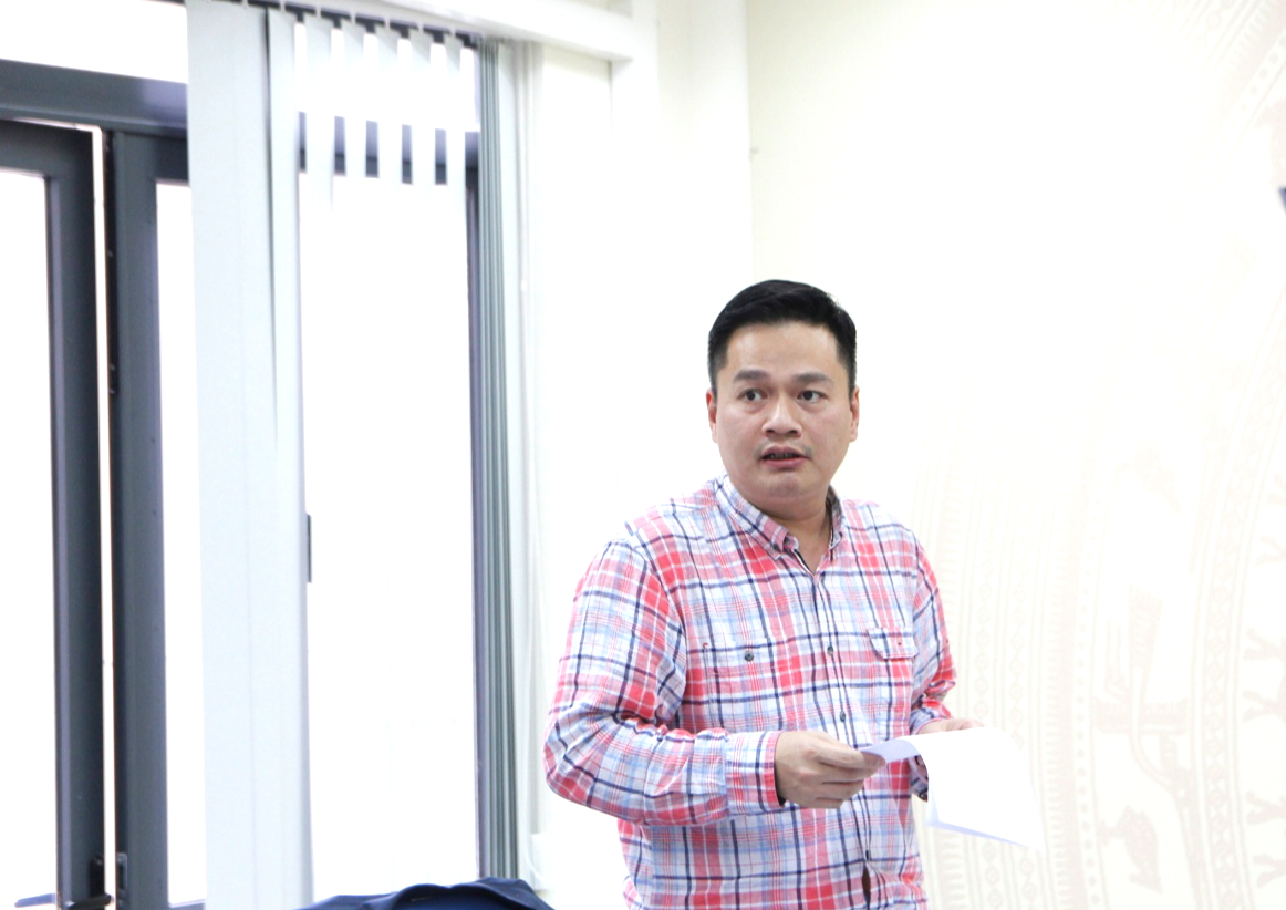 TS.KTS Nguyễn Thành Công, Phó Viện trưởng Viện Kiến trúc quốc gia đóng góp ý kiến cho đề tài.