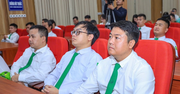 Vận tải công nghệ: Sứ mệnh kiến tạo văn hóa giao thông văn minh Doanh nghiệp vận tải công nghệ và trách nhiệm đồng hành xây dựng văn hóa giao thông